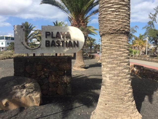 Reby Bastian Beach Costa Teguise Esterno foto