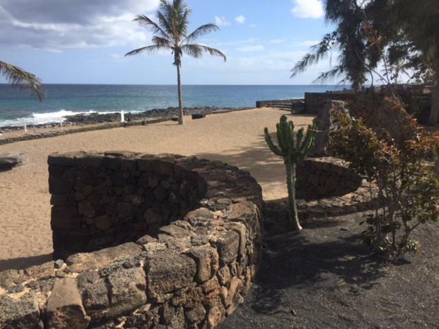 Reby Bastian Beach Costa Teguise Esterno foto