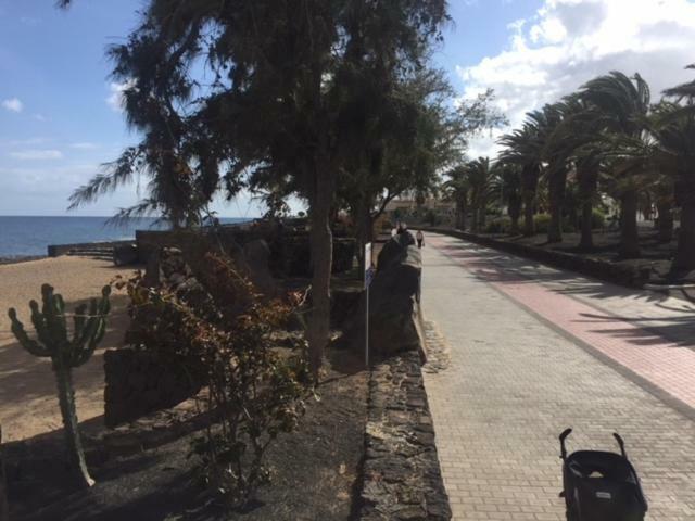 Reby Bastian Beach Costa Teguise Esterno foto